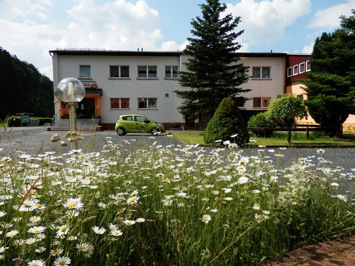 Hotel Und Gasthof "Sonneneck" Schalkau Exterior foto